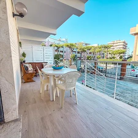 Helsinki Apartment, A 2 Passi Dal Mare Rif A574 Apartment *