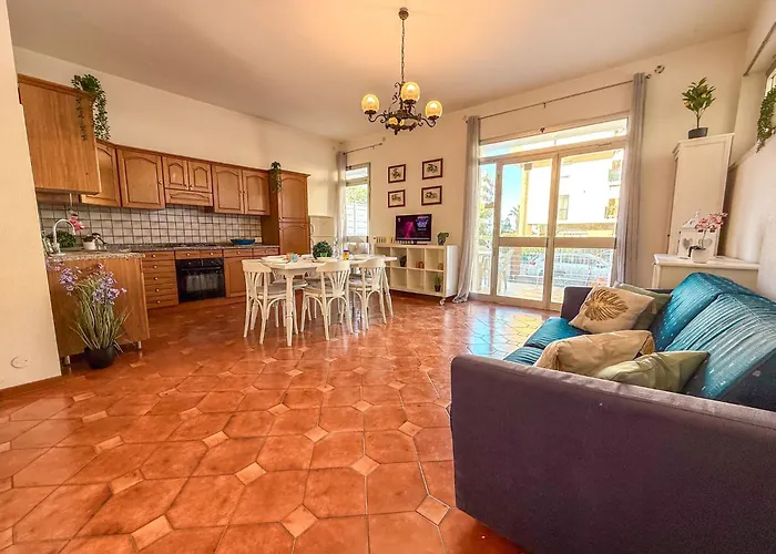 Helsinki Apartment, A 2 Passi Dal Mare Rif A574 * Porto d'Ascoli